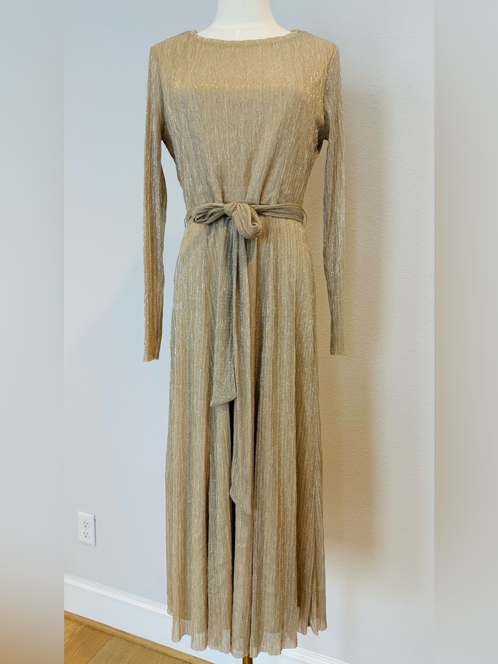 Anne Klein Long-Sleeve Metallic Gold Pleated Maxi with Tie - Picture 1 of 7